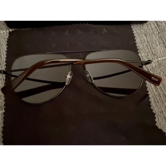 NEW Tumi Sunglasses Mens Black Aviator Made in Japan 59mm Case Cleaning Cloth - Picture 10 of 13